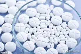 多烯磷脂酰胆碱注射液说明书修订：3岁以下儿童禁用 12岁以下儿童慎用图片