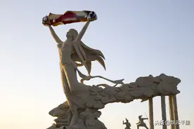 纣王祭拜女娲娘娘时，突然刮来一阵风，正是这风导致他国破身亡图片