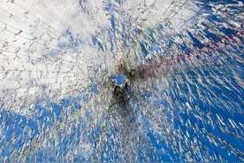 吓人！用一次性纸杯喝热饮，15分钟释放几万个塑料颗粒，都进了我们身体图片