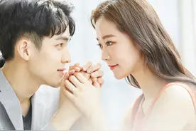 小说：她的眼睛一分委屈，两分卖萌，七分含情，可闷骚总裁就是木头图片