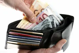 美国人均收入是中国的几倍，物价还跟我们持平图片