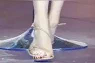 “脚型”一般分为这4种，你是什么脚就穿什么鞋，穿对时尚又女神图片