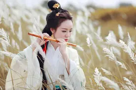 若知道“春风十里”的原意，你是否还敢称赞别人春风十里不如你图片