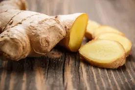 炒菜什么时候放姜？很多人不懂，难怪炒出来的菜不香，家人不爱吃图片