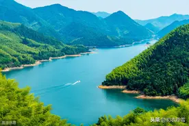 潇洒惊艳稼轩词：我见青山多妩媚，料青山见我应如是图片