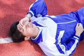 青春期男孩的7项心理特点：聪明爸妈避其锋芒，4招搞定叛逆男孩图片