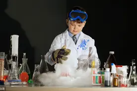 如何把生活小实验引入物理课堂，激发学生的学习兴趣图片