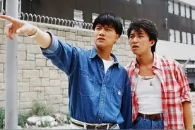 提携周星驰，比肩周润发，谁还记得这位叱咤影坛的“江湖大哥”？图片