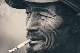 故事：药罐子能借不能还，因为还药罐子，刘张两家三代不搭腔图片