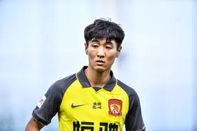 恒大战深足，韦世豪补射进球，3场4球状态火爆图片