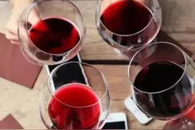 开了瓶的红酒，最久可以放多长时间？品酒师说出实话，别不懂装懂图片