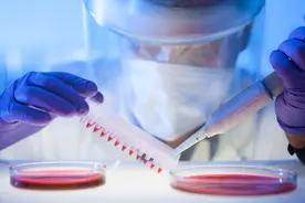 只需一滴口水，便能知道自己的祖先、健康状况，其背后有何风险？图片