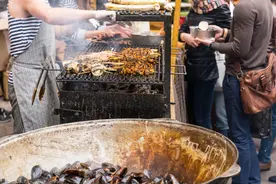 让烧烤入店，大同市平城区6月以来取缔露天烧烤40余家图片