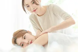 70后阿姨开美容院，利用一招“拼多多式砍价”，半年到手91万图片