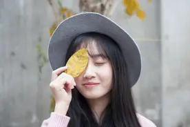 小说：车祸中未婚妻为救他毁容，20年后偷听到她秘密他彻底崩溃图片