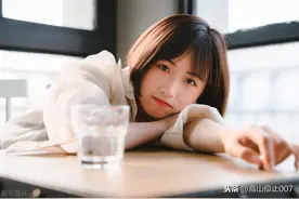 男人过了四十岁就要戒烟戒酒了！如果戒不了烟酒，就只能戒色了图片