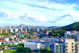 湖南一座火车站改造完成 曾经候车厅电梯都没有 竟然还是特等站图片