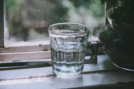 诵读文学作品 配乐艺术再现 诗歌《我想和你虚度时光》图片