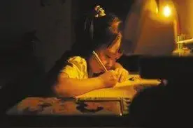 “作业家长改，要老师干什么？”宝爸深夜质问老师，引家长共鸣图片