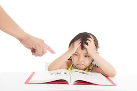 培养有担当的孩子：学会说对不起很重要，但明白道歉的意义更重要图片