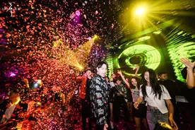 成都酒吧重开  夜间经济满血复活图片