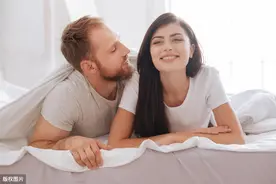 女人身上的3个部位最敏感，一碰也会勃起？你不知道吗？图片