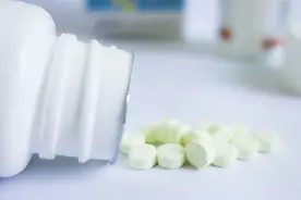 高血压药吃很多？血压正常就停药？一文告诉你实情图片