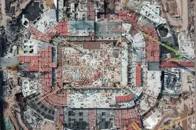 速度太快了，广州恒大专业足球场已经初现雏形，轮廓可见图片