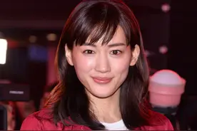 日本女演员绫濑遥 外表美丽 天然的女生图片