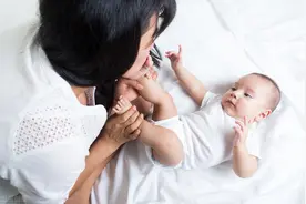 过来人告诉你为什么一定要请月嫂图片