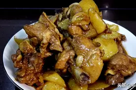 土豆炖鸡，一道做法简单又下饭的家常菜，值得你拥有图片