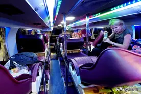 我国停用的卧铺大巴，为什么能在越南普遍使用，广受欢迎？图片