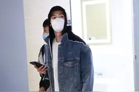 《想见你》许光汉素颜现身机场 开启首个内地通告，低调就好图片