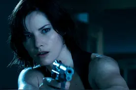 《生化危机2》巅峰之后逐渐跑偏 吉尔角色光芒完胜爱丽丝图片