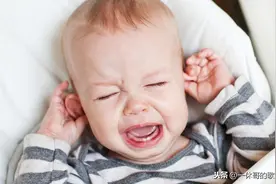 二胎记：做到这2点，可避免小婴儿"淹"脖子图片