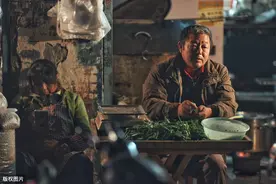 男人穷困潦倒只有温柔，却是女人最不想要的廉价情感图片