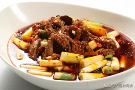 这火爆腰花香辣微酸，脆嫩不腥，调味法宝是自制豆瓣酱图片