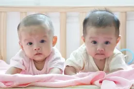 一对双胞胎“两个爹”，亲子鉴定后妻子说出实话，网友：接受不了图片