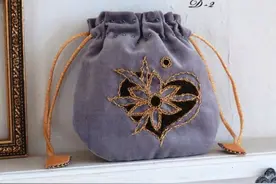 「布艺图纸」简单花型刺绣束口包制作图纸图片