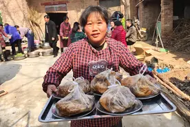 农村家办酒席消亡录：那些将消失的乡亲帮忙酒席，是你永远的乡愁图片