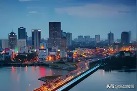 到了新加坡才知道：外出不愁下雨没带伞，也不怕晒到炽热的太阳图片