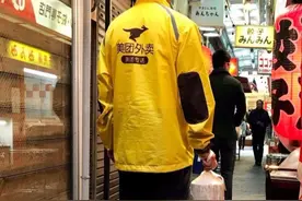 日本人如何看待中国人穿JK制服？就像你在日本街头穿美团制服图片
