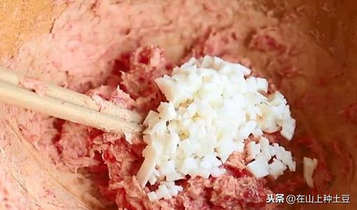 还在纠结微量元素怎么补？16种氨基酸和铁元素这一道菜全包了