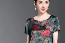 60.后妈妈别不舍得打扮，试试这香云纱，高贵超美嫩图片
