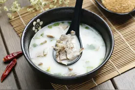 冬天炖羊肉汤，牢记“4不放3窍门”，汤白肉香还没膻味图片