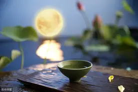 人到中年，我发现，能称得上淡定从容的人，往往都具备这三种特征图片