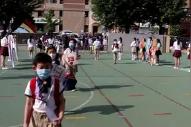 一二年级开学啦，沈阳“小豆包”已全部返校图片