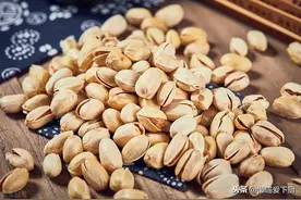 买坚果开心果，挑“黄壳的”还是“白壳的”？才知道区别这么大图片