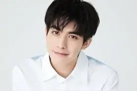 宋威龙眼光有多好？女主个个自带话题，简直就是女神收割机图片