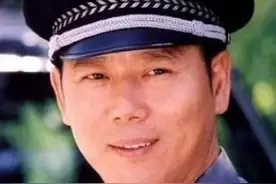 李成儒：身家过亿住故宫旁四合院，为何让前妻儿子住18平米小屋？图片